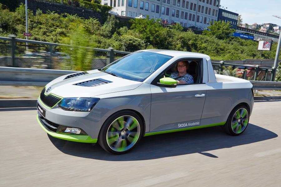  Skoda Fabia FUNstar Pikup 2015 года  (фото 14 из 24)